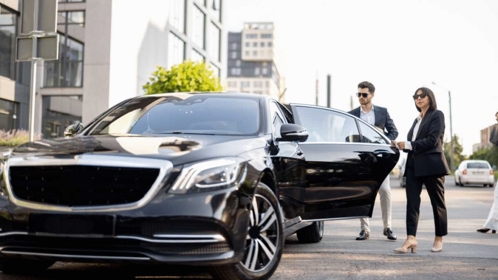 Benefits of Choosing Luxury Car Rental in Dubai with Driver