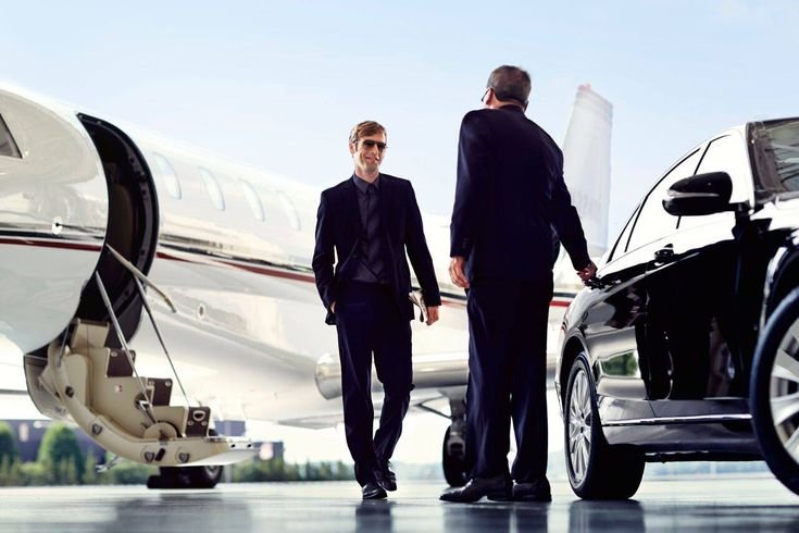 Luxury car rental in Dubai with driver for business meetings, tours, and special occasions.