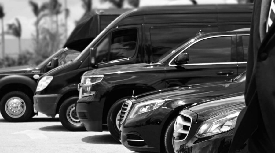 Luxury Limo Service Dubai the Ultimate VIP Experience in the City