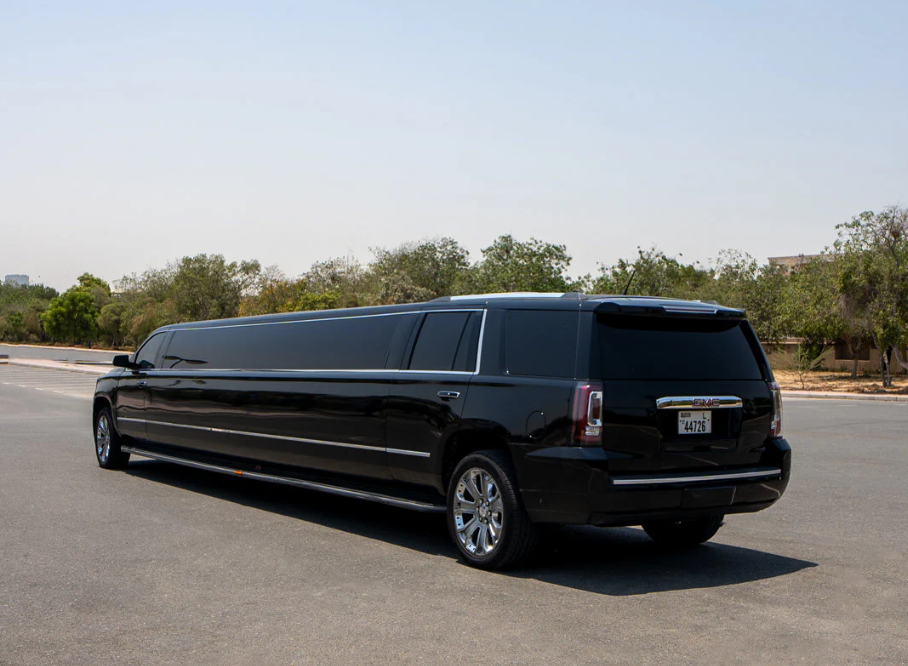 Limousine Service in Dubai: Perfect for Business, Events & Tours