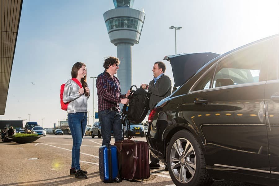 Book trusted Executive Transportation Services in Dubai. Perfect for business trips, executive limo rides, & corporate events